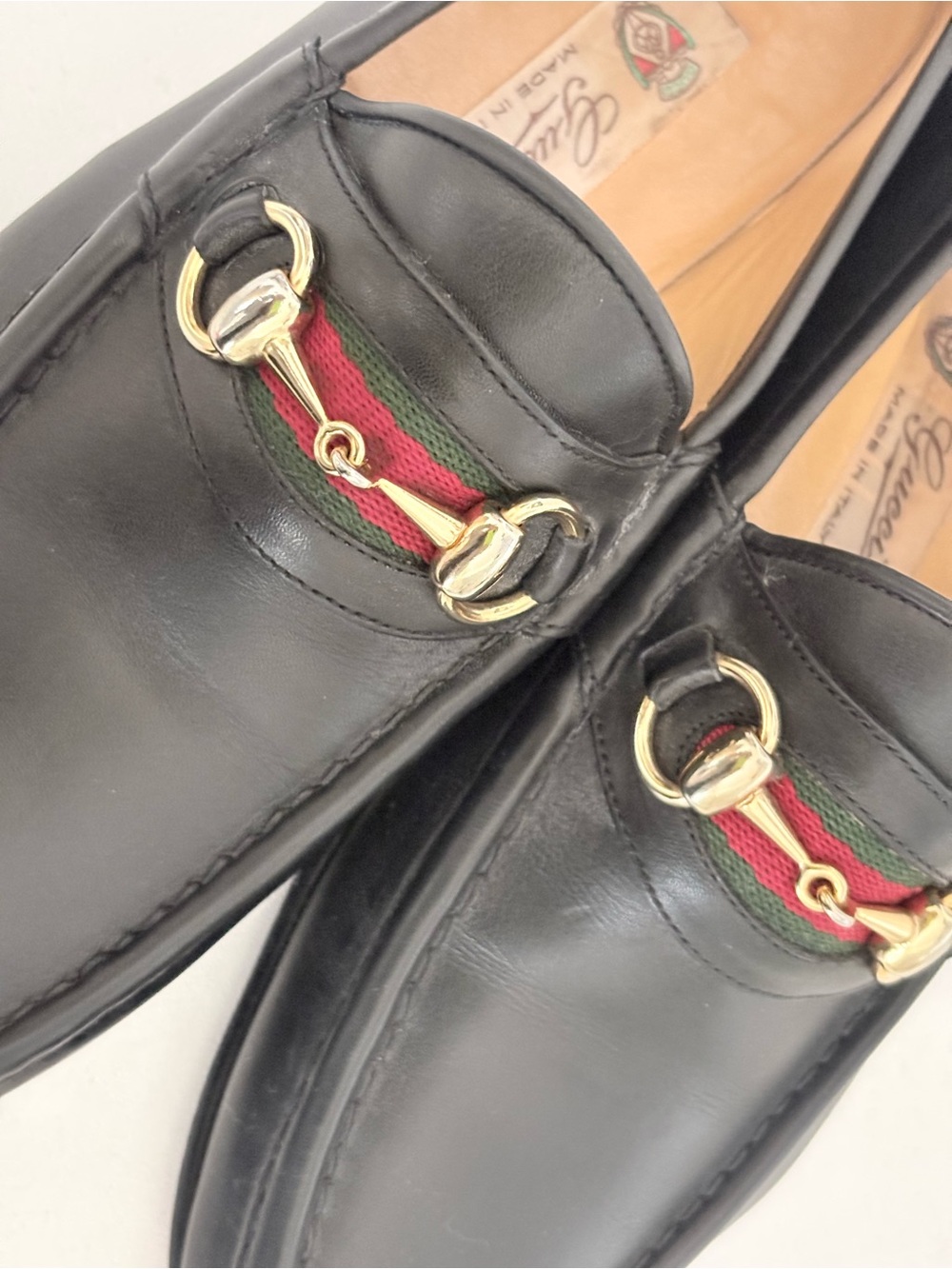 Gucci Black Leather Loafers with Red & Green Web and Gold Horsebit - Picture 12 of 13